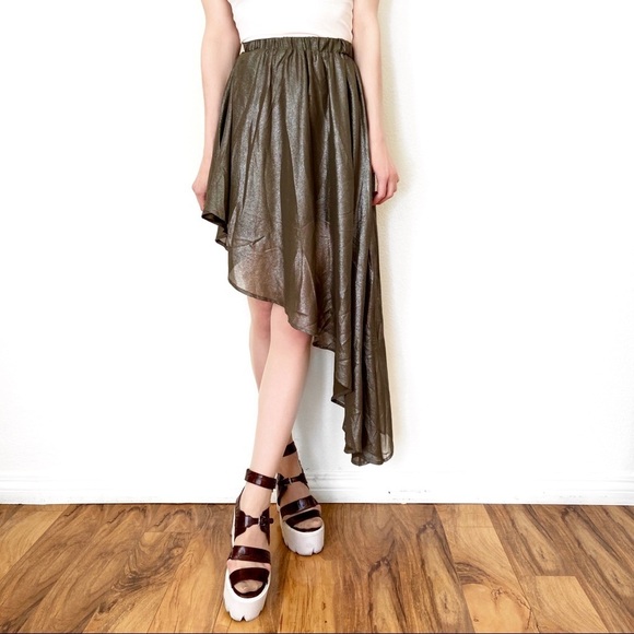 BEULAH STYLE Shiny Asymmetric Skirt Olive Bronze - Picture 8 of 8